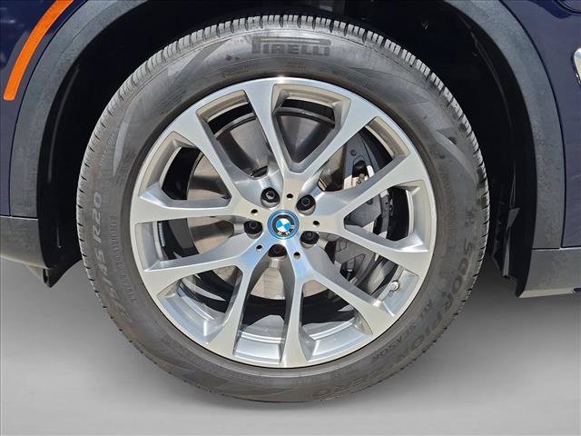 Used 2024 BMW X5 xDrive50e w/ Executive Package AWD/4WD image 24