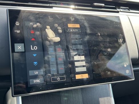 Used 2024 Land Rover Range Rover Autobiography AWD/4WD image 28