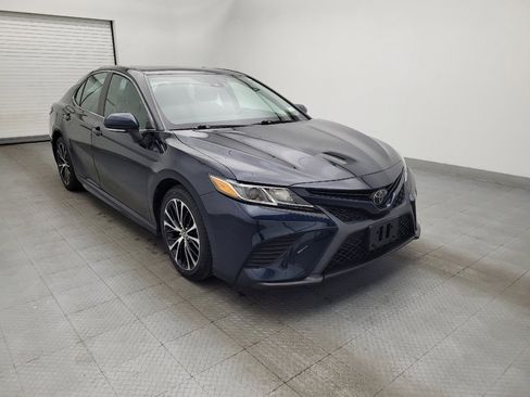 Used 2020 Toyota Camry SE w/ Convenience Package image 13
