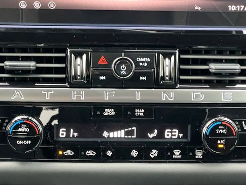 New 2026 Nissan Pathfinder SV image 4