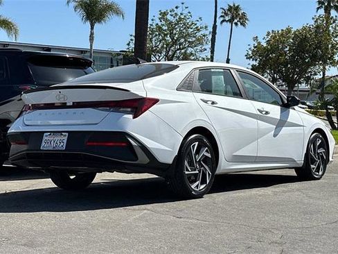 Certified 2025 Hyundai Elantra Sport image 4