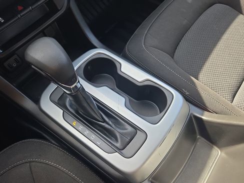 Used 2022 Chevrolet Colorado LT w/ Fleet Safety Package image 13