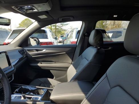 New 2026 Volkswagen Atlas Cross Sport SE FWD image 17