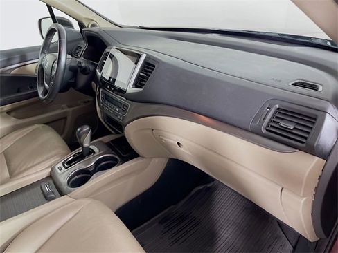 Used 2017 Honda Ridgeline RTL-T image 34