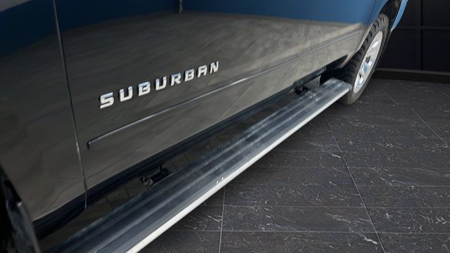 Used 2019 Chevrolet Suburban Premier AWD/4WD image 45