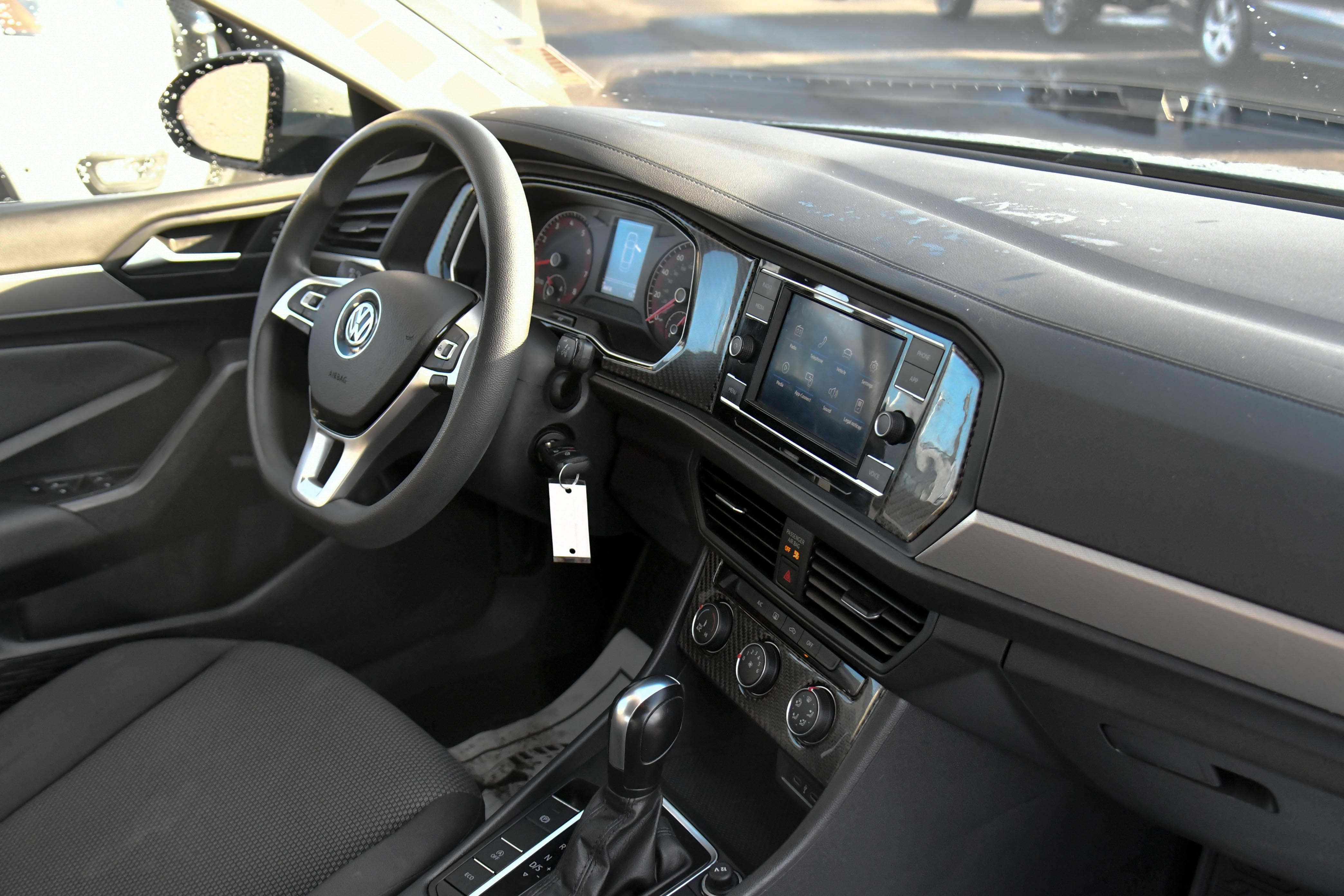 Used 2021 Volkswagen Jetta SE FWD image 35