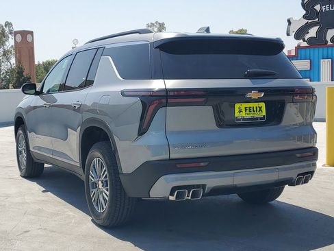 New 2026 Chevrolet Traverse LT FWD image 5