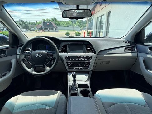 Used 2016 Hyundai Sonata SE FWD image 18