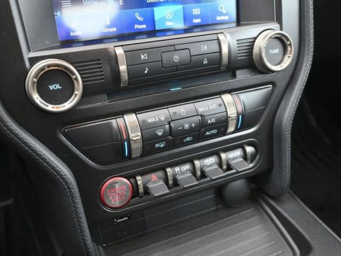 Certified 2021 Ford Mustang Shelby GT500 w/ Technology Package image 16