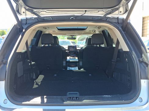 Used 2023 Lincoln Aviator Reserve w/ Equipment Group 201A AWD/4WD image 28