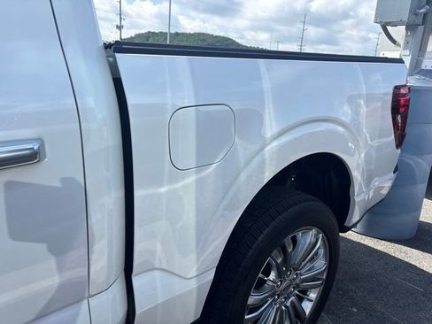 Certified 2024 Ford F150 Platinum w/ Equipment Group 703A Plus AWD/4WD image 9
