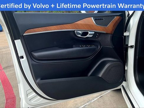 Used 2023 Volvo XC90 B5 Plus w/ Protection Package Premier image 23