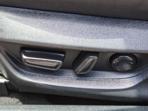 Used 2025 Toyota Camry SE FWD image 21