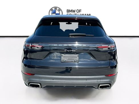 Used 2022 Porsche Cayenne AWD/4WD image 6