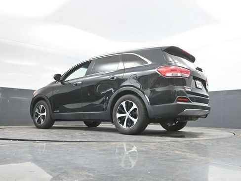 Used 2018 Kia Sorento EX AWD/4WD image 48