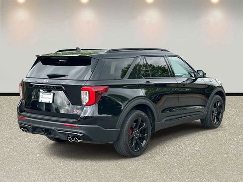 Certified 2023 Ford Explorer ST w/ Equipment Group 401A AWD/4WD image 5