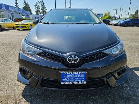 Used 2018 Toyota Corolla iM FWD image 7