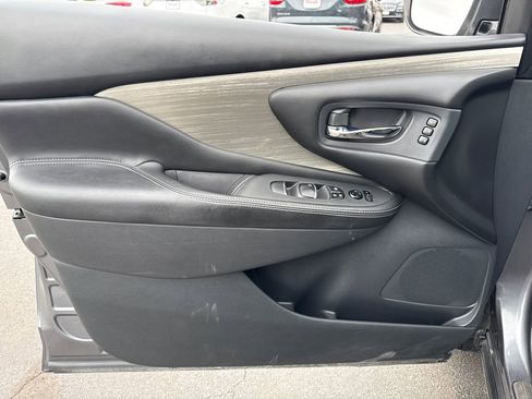 Used 2018 Nissan Murano Platinum w/ Cargo Package image 15