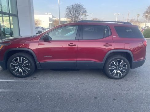 Used 2019 GMC Acadia SLT w/ Black Edition image 4