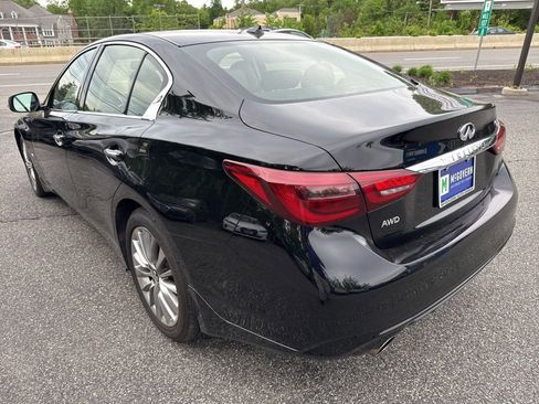 Used 2019 INFINITI Q50 Luxe w/ Essential Package (3.0T Luxe) AWD/4WD image 2