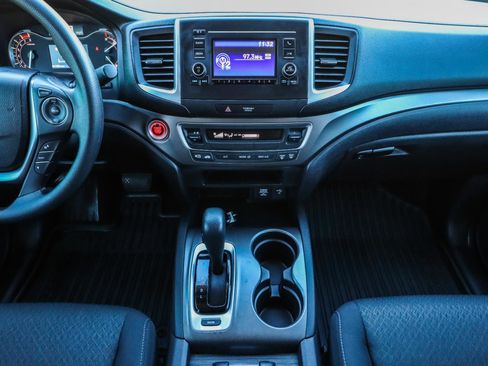 Used 2019 Honda Ridgeline RT image 25