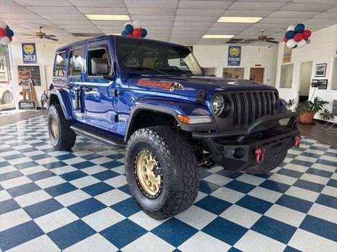 Used 2018 Jeep Wrangler Unlimited Sahara w/ Dual Top Group AWD/4WD image 1