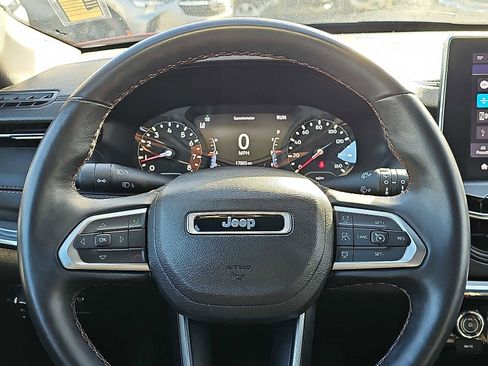 Used 2022 Jeep Compass Limited image 19
