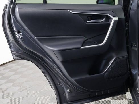 Used 2019 Toyota RAV4 XLE image 13