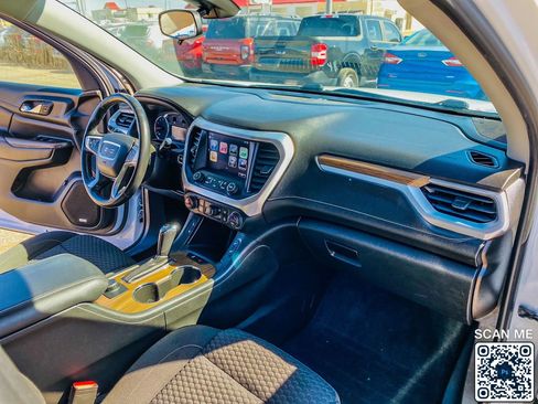 Used 2019 GMC Acadia SLE w/ LPO, Black Accent Package image 30