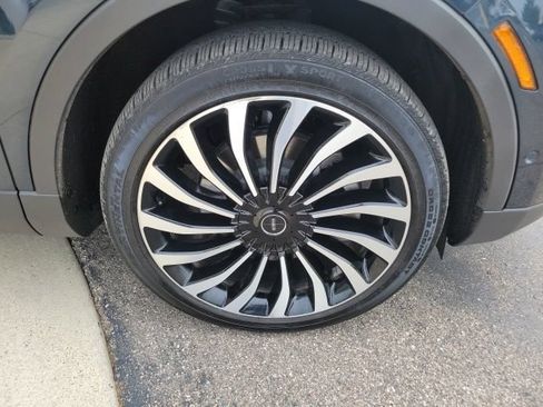 Used 2023 Lincoln Nautilus Black Label AWD/4WD image 18