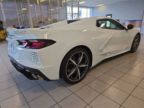 Used 2023 Chevrolet Corvette Stingray Convertible w/ Z51 Performance Package image 8