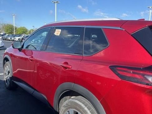 Certified 2021 Nissan Rogue SV w/ Premium Package AWD/4WD image 4