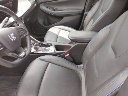 Used 2025 Buick Encore GX Sport Touring w/ Experience Buick Package FWD image 7