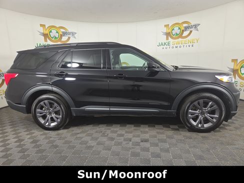 Used 2024 Ford Explorer XLT w/ Equipment Group 202A AWD/4WD image 10