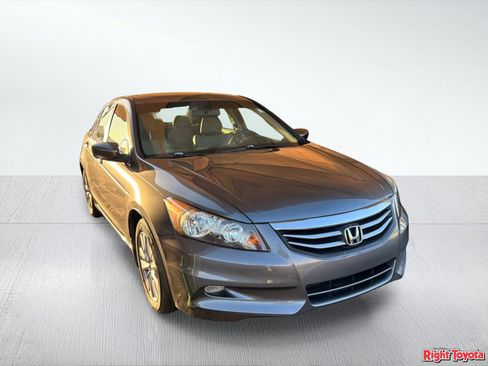 Used 2011 Honda Accord EX-L image 5