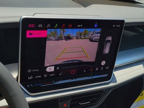 New 2026 Volkswagen Tiguan SE R-Line FWD image 11