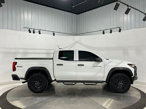 Used 2025 Chevrolet Colorado Trail Boss AWD/4WD image 10