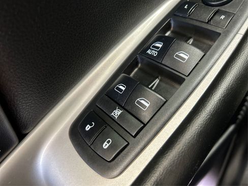 Used 2018 Dodge Journey SE w/ Popular Equipment Group image 29