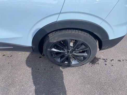 Used 2022 Chevrolet Bolt EUV Premier w/ Launch Edition image 29