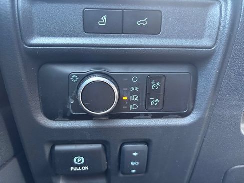Used 2024 Ford Expedition XLT AWD/4WD image 20