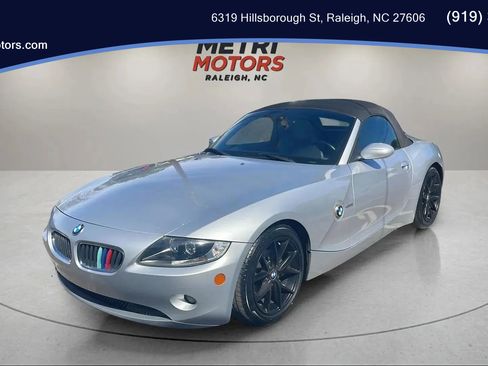 Used 2005 BMW Z4 2.5i image 1