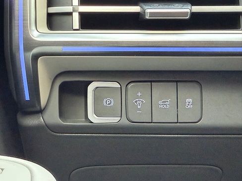 Used 2025 Hyundai Santa Fe Calligraphy image 24