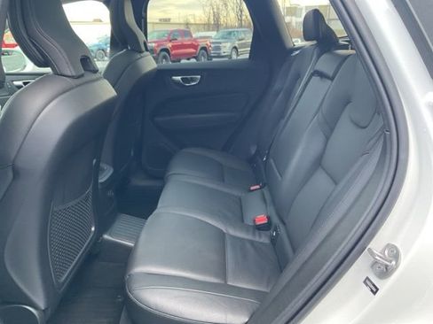 Used 2022 Volvo XC60 T8 Inscription Expression w/ Advanced Package image 18