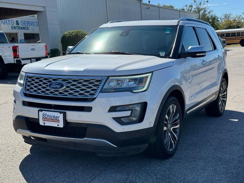 Used 2017 Ford Explorer Platinum AWD/4WD image 8