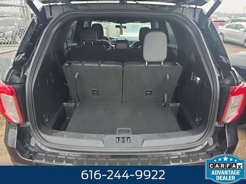 Used 2020 Ford Explorer XLT w/ Equipment Group 202A image 5