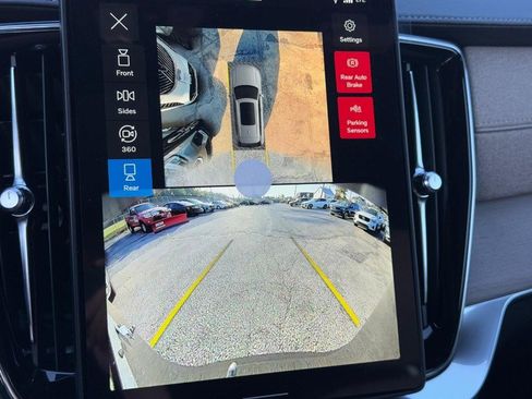 New 2026 Volvo XC90 B6 Ultra w/ Lounge Package image 16