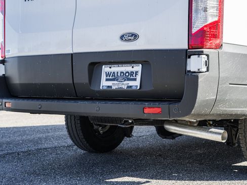 New 2026 Ford Transit 250 148 Medium Roof w/ Load Area Protection Package image 9