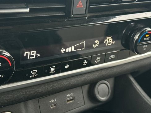 Used 2021 Nissan Rogue SV image 20