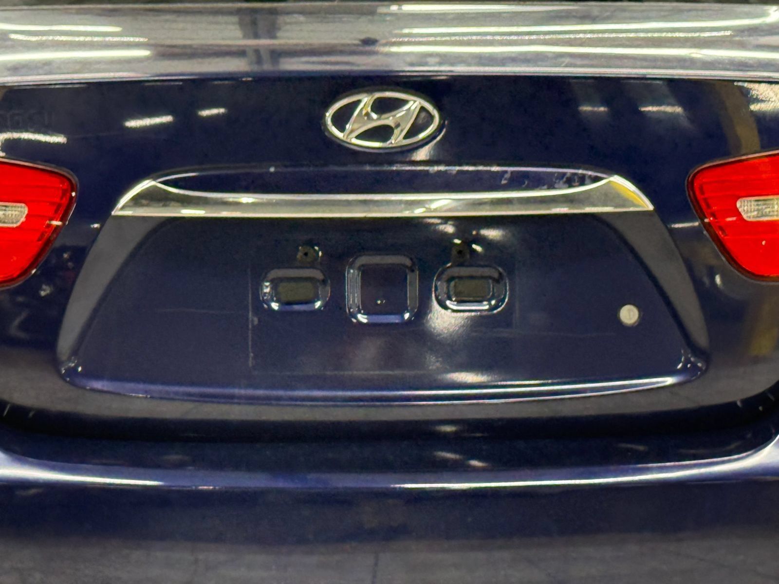 Used 2010 Hyundai Elantra GLS FWD image 11