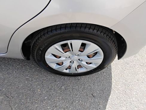 Used 2014 Toyota Yaris LE image 9